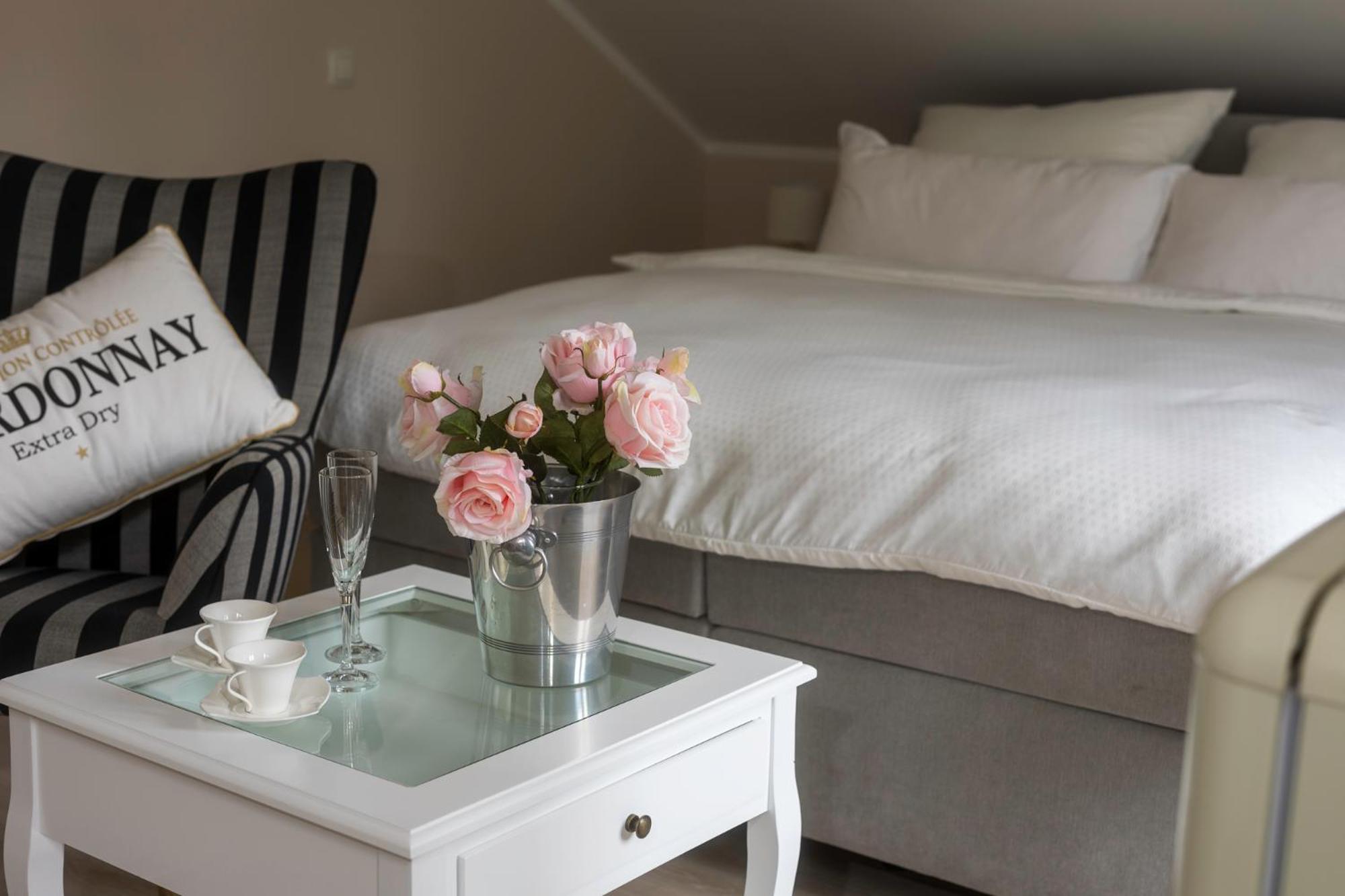 Apartment Nostalgie-nest Mit Boxspringbett Mayen